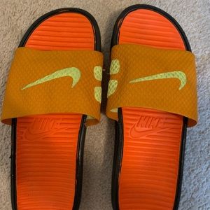 Nike slides